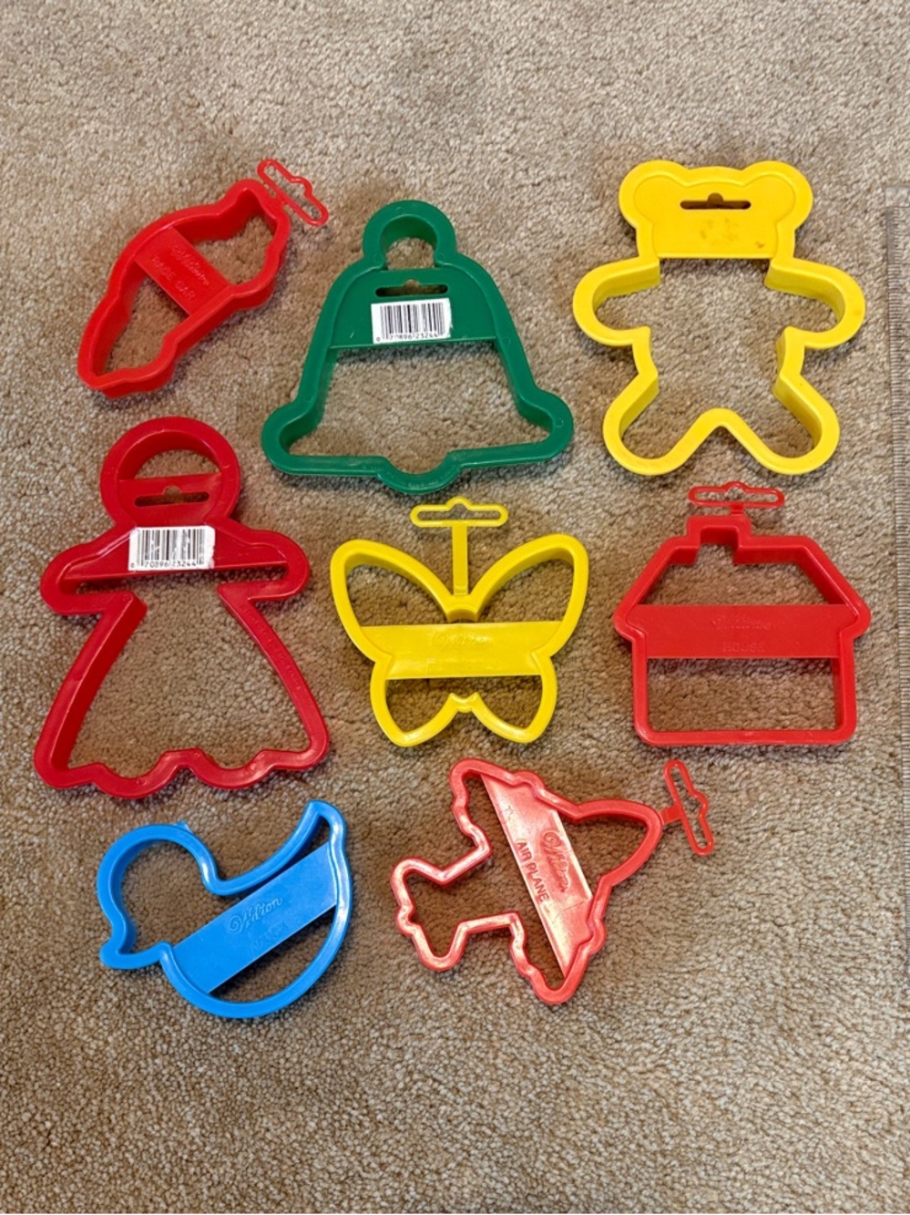 Vintage 1992 Wilton Cookie Cutters